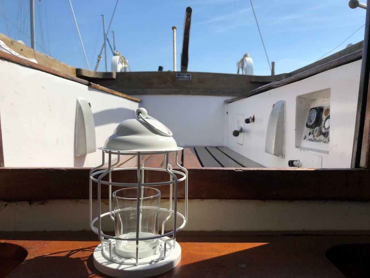 Boat & Bed Bateau-hôtel